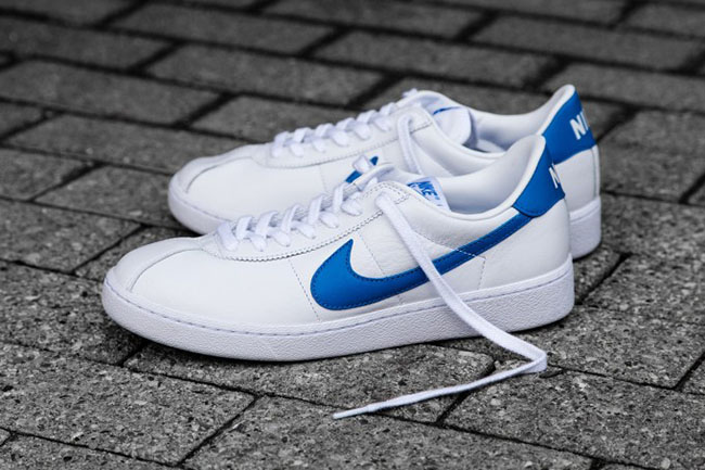 nike white with blue