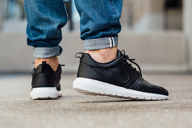 nike roshe on feet buy clothes shoes online