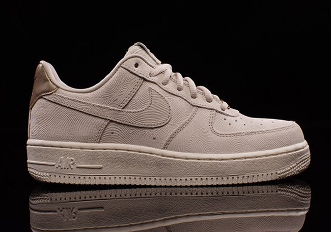 nike air force 1 premium suede trainers