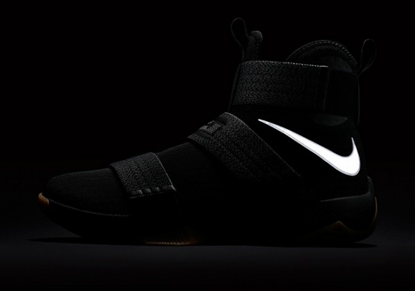 lebron soldier 10 black gum