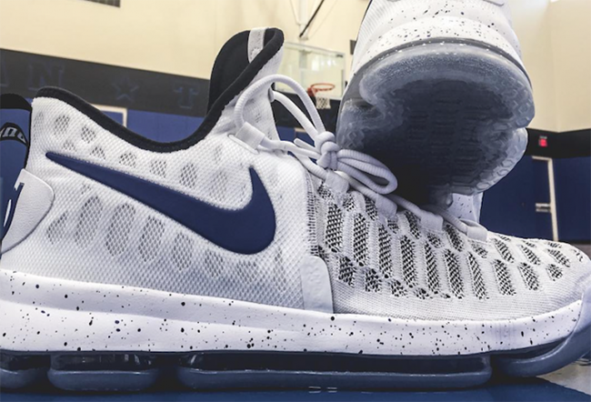 blue and white kds Kevin Durant shoes 