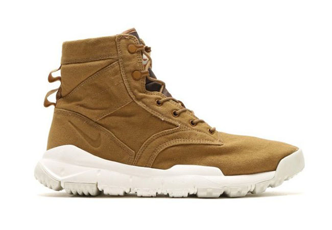 Nike SFB 6 Inch Canvas Boot Golden 