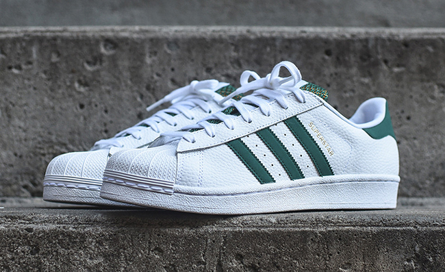 adidas superstar white with green stripes