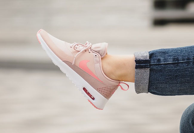 nike air max thea pink and white