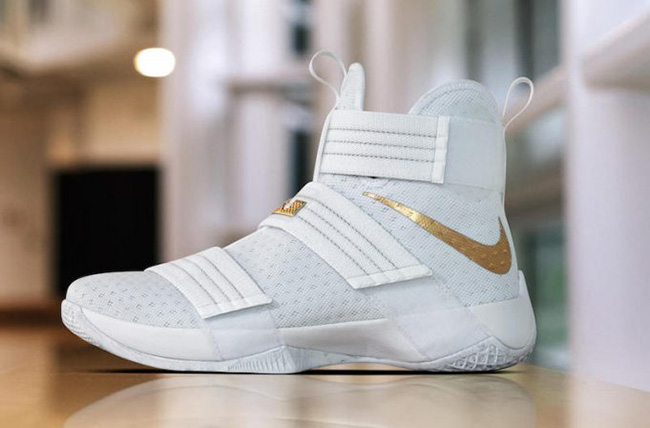 lebron soldier 10 gold