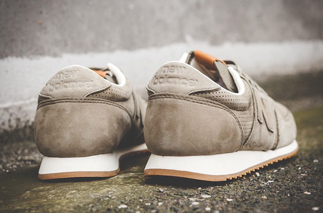 new balance 420 perforated suede trainers in tan