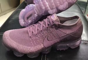 nike vapormax pink purple