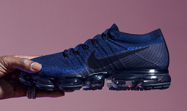 nike air vapormax flyknit day to night glacier blue