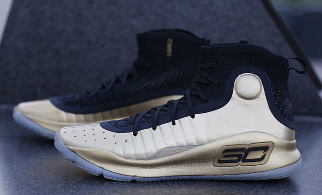 curry 4 gold and black