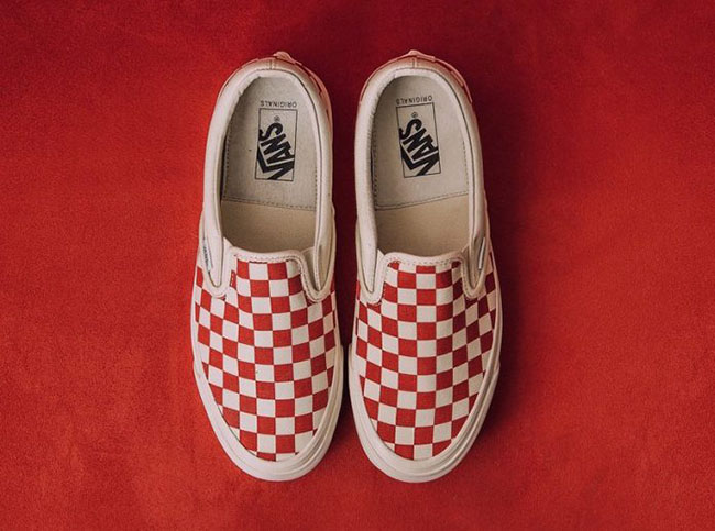 red black and white checkerboard vans