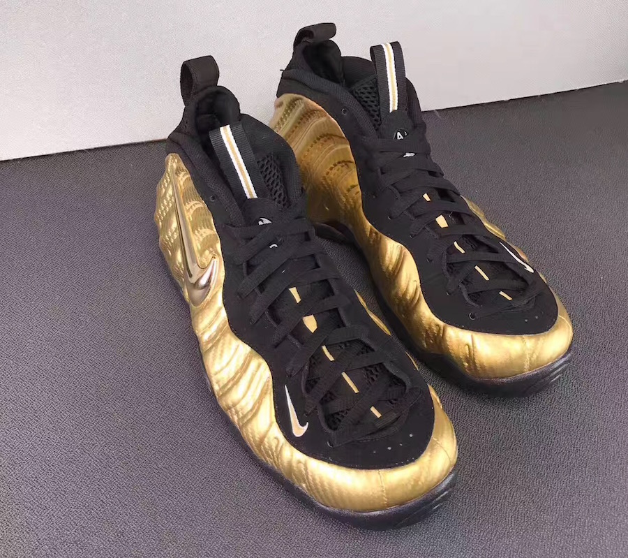 nike black and gold foams