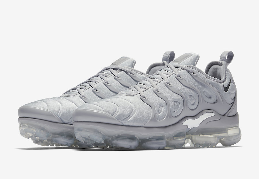 how to clean white vapormax plus