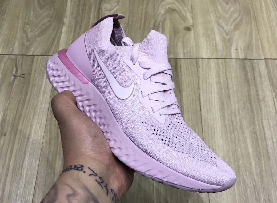 nike pink and turquoise