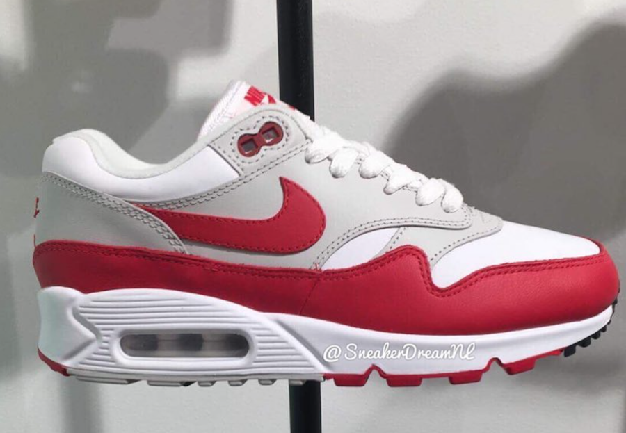 white and red nike air max 90