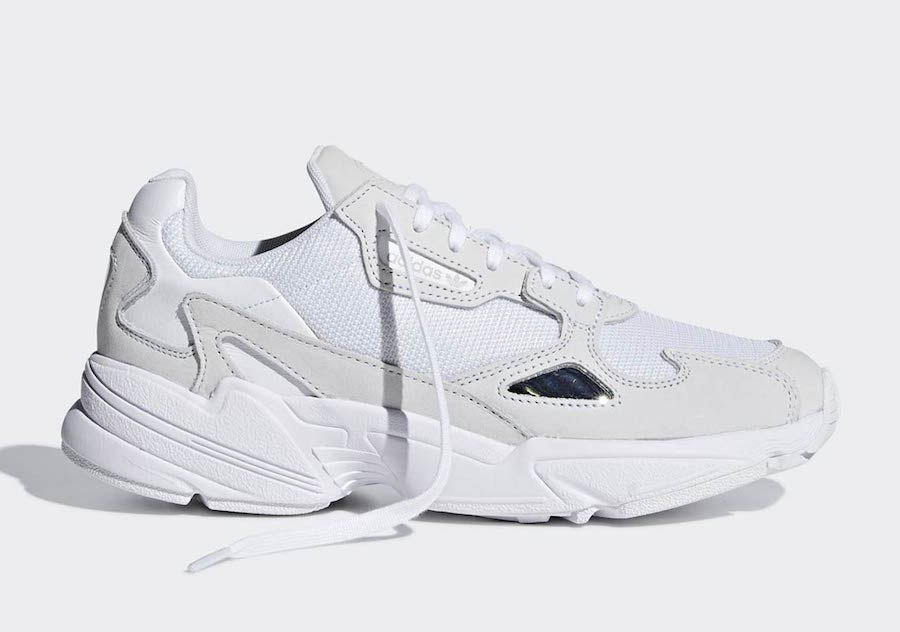 triple white adidas shoes