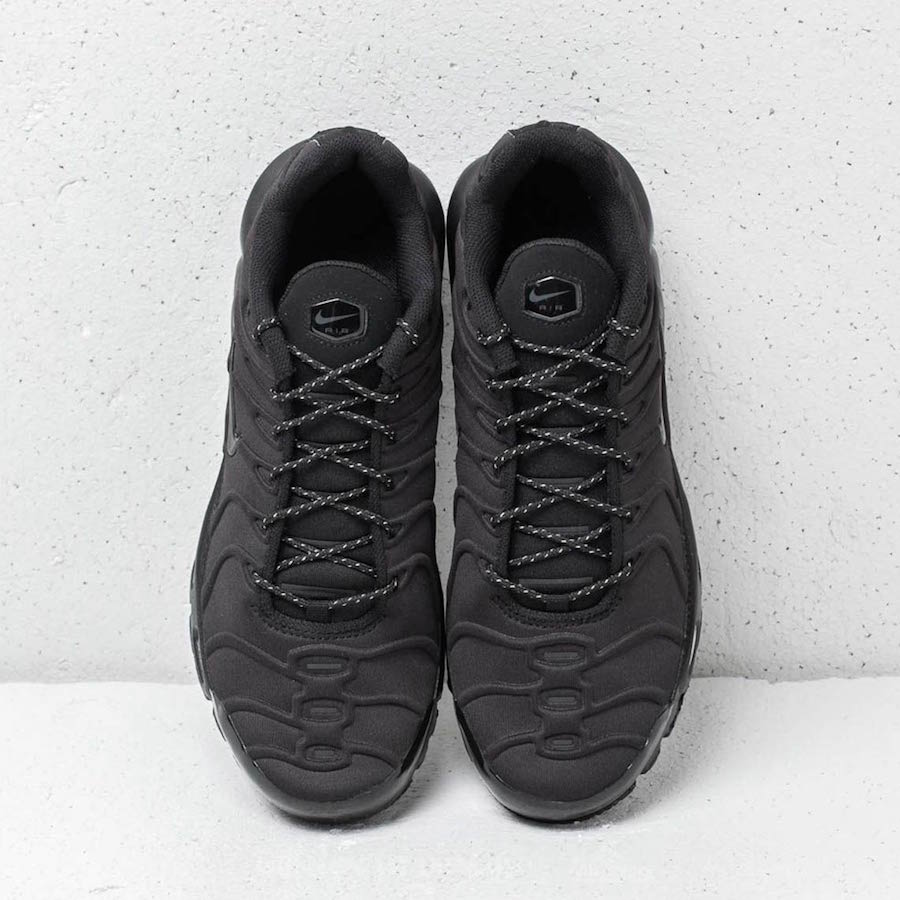 Nike Air Max Plus Triple Black Release 