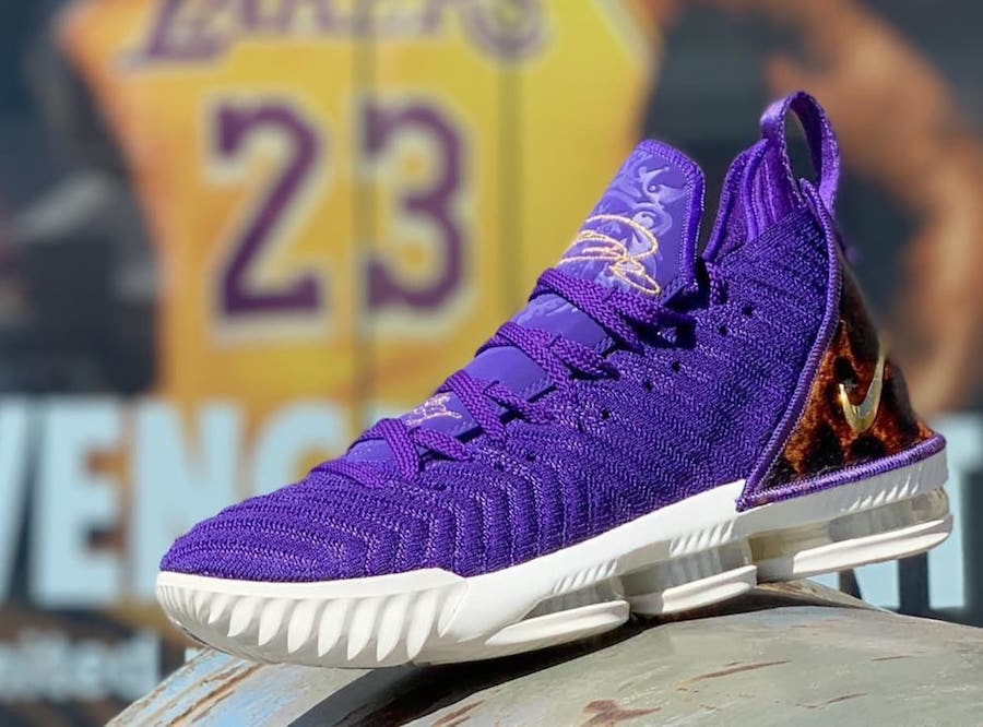 Nike LeBron 16 King Court Purple AO2588 