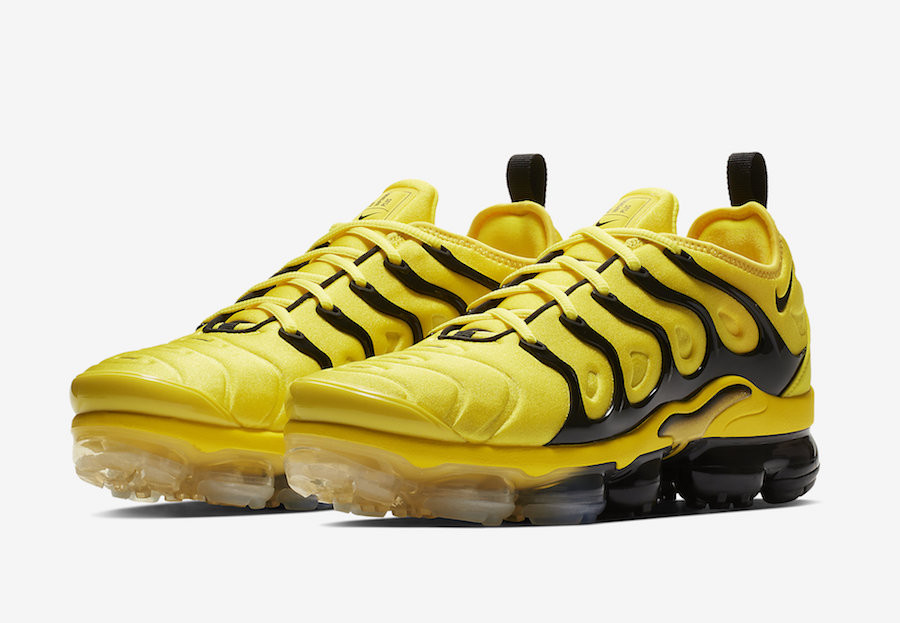 blue and yellow vapormax plus