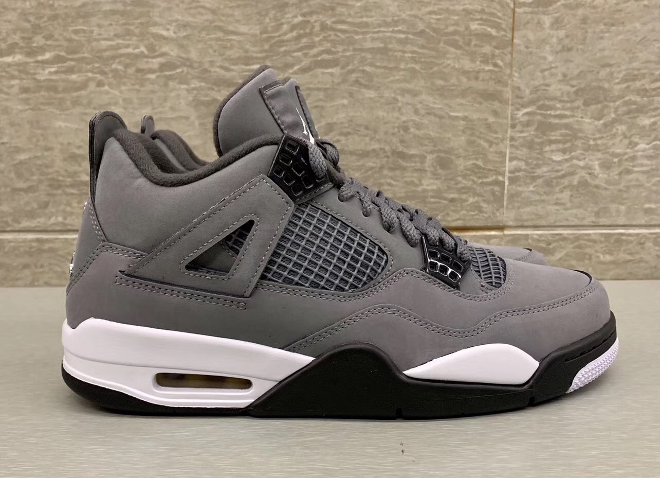 grey and black 4s