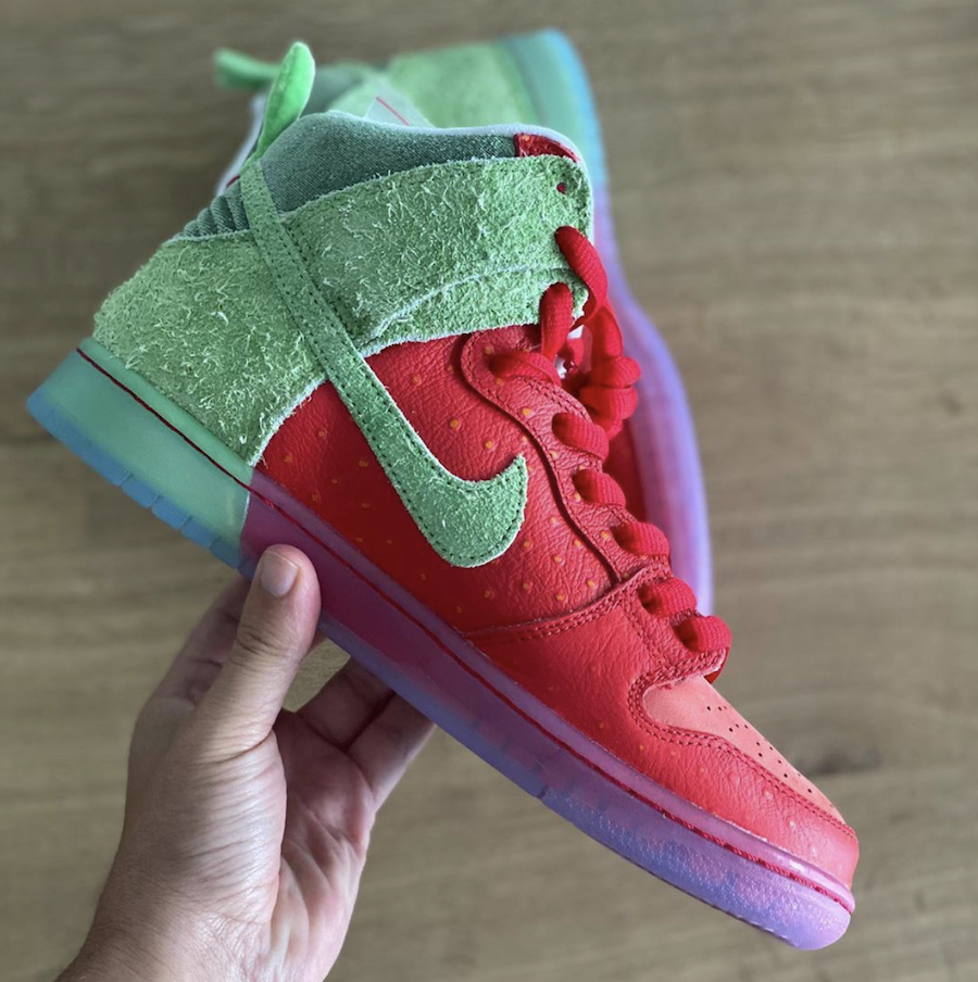 strawberry cough nike sb release date