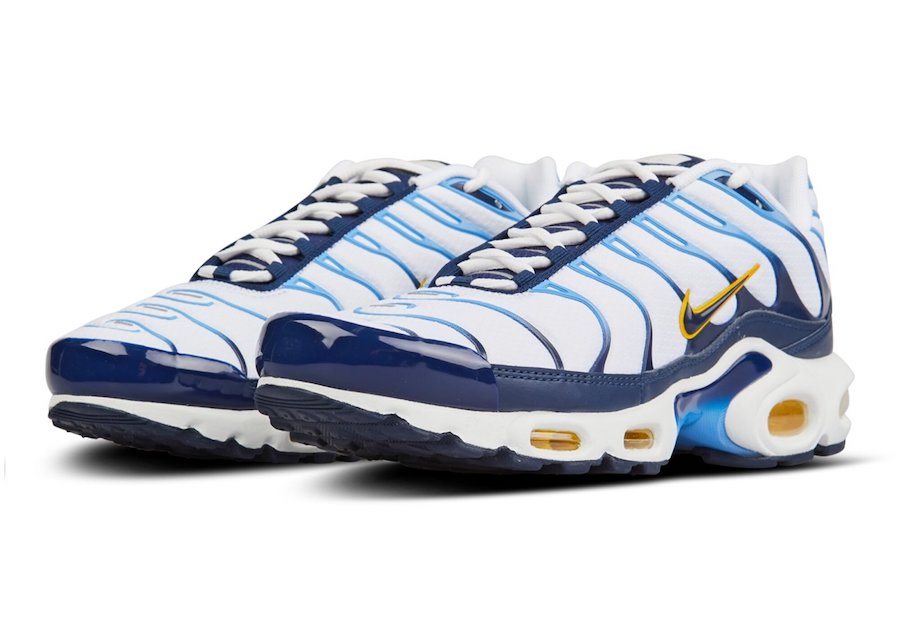 nike air max plus navy blue and white
