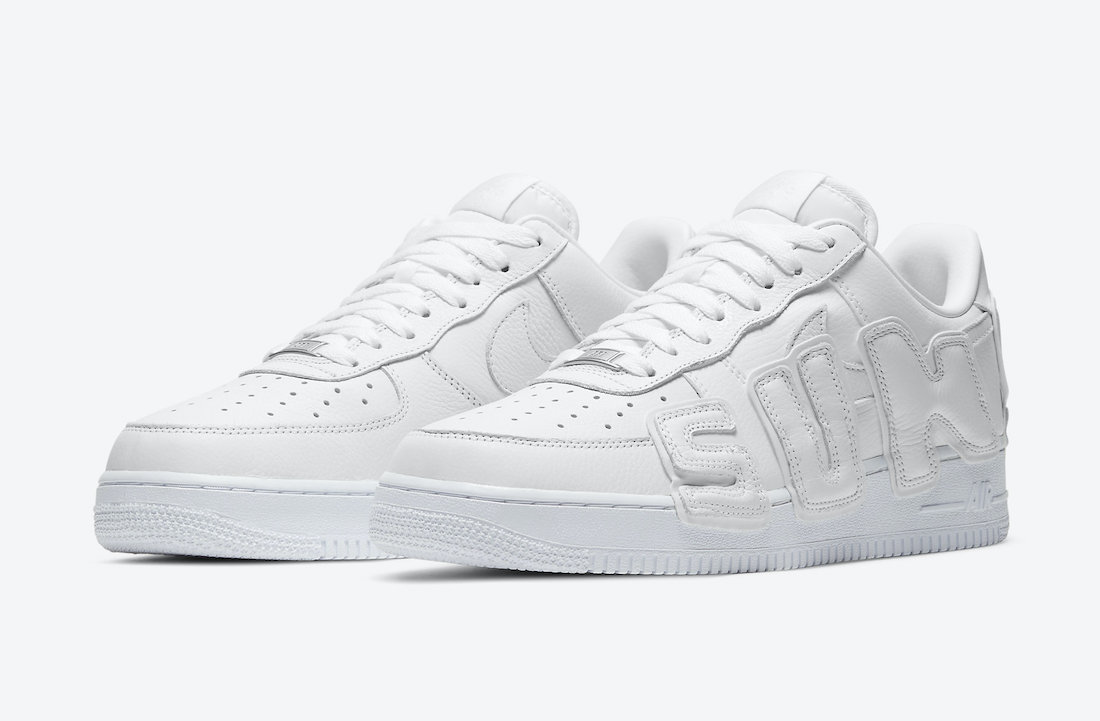 white bottom shoes Nike Air Force 1 
