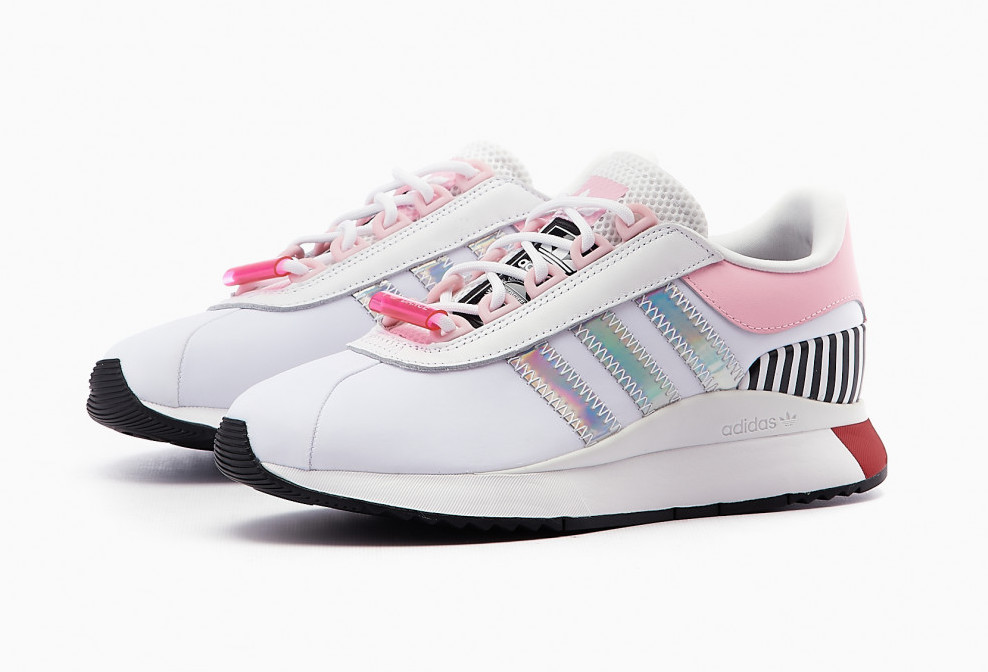adidas white three stripe shoes