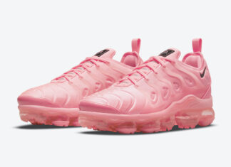 nike pink air vapormax plus sneakers