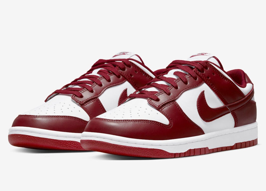 red nike dunk low