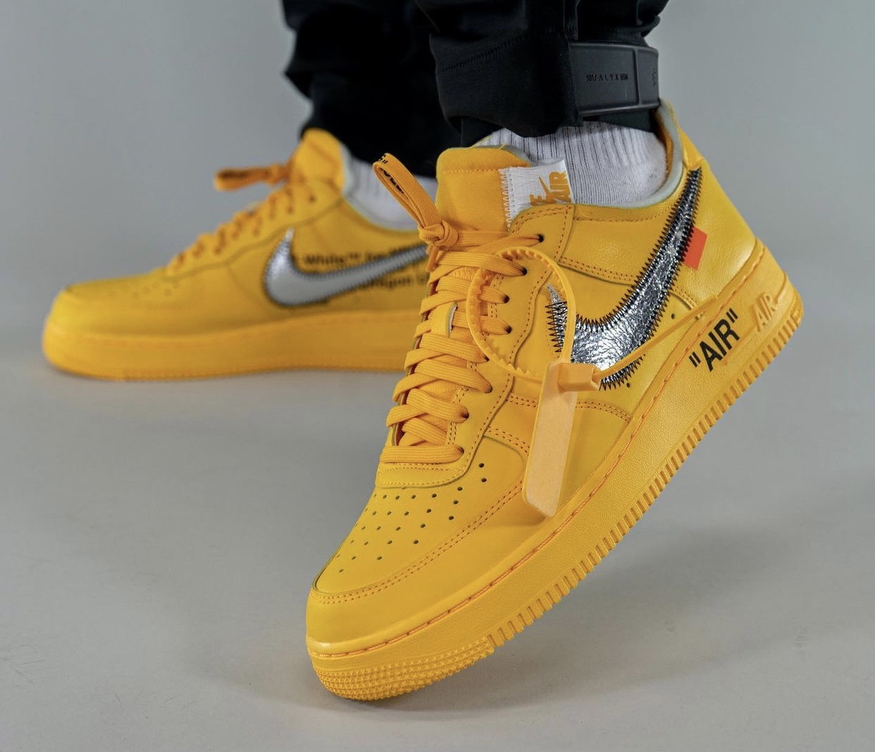 Nike Air Force 1 Low Off-White ICA University Gold Men's - DD1876-700 - US