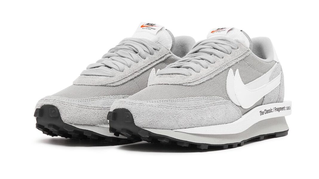 Buy nike sacai waffle deals
