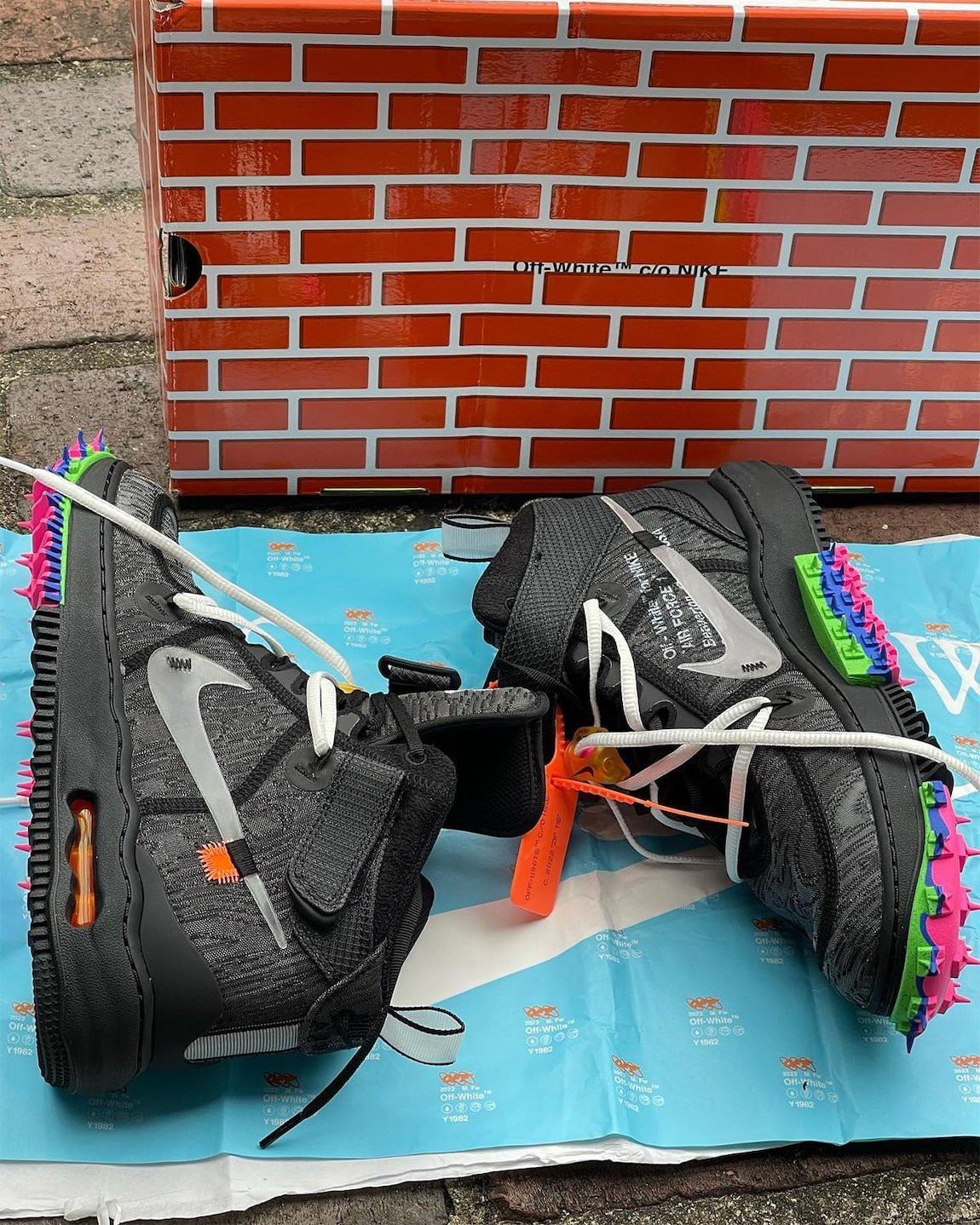 Off-White™ x Nike Air Force 1 Mid Release Date
