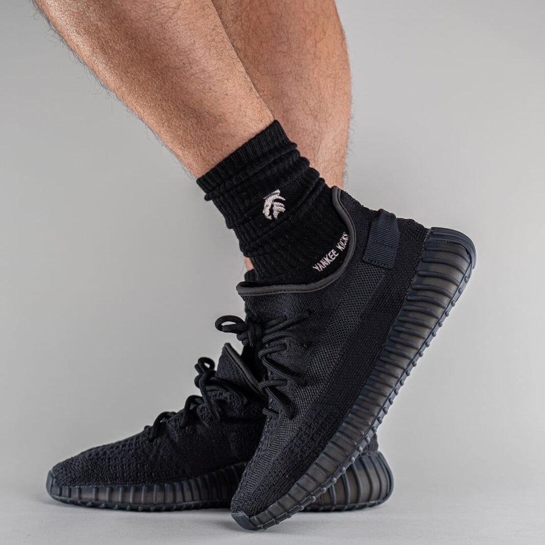 adidas Yeezy Boost 350 V2 Onyx HQ4540 Release Date Info | SneakerFiles