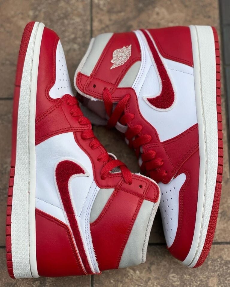 AirJordan 1 High OG Varsity Red/Chenille 靴