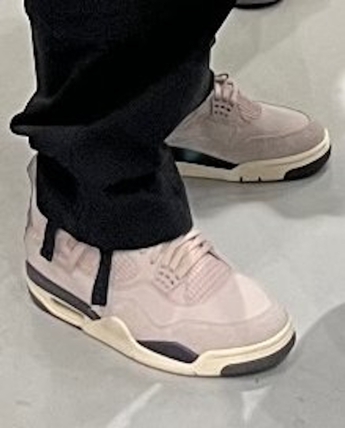 A Ma Maniere X Air Jordan 4 Phantom 2024 FZ4810 001 SneakerFiles   A Ma Maniere Air Jordan 4 Phantom FZ4810 001 2024 1 