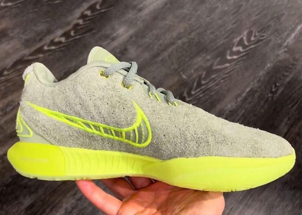 Nike LeBron 21 Algae FV2345-302 | SneakerFiles