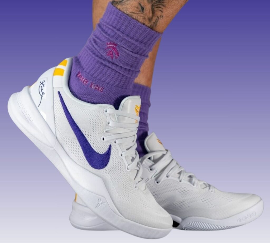 Nike Kobe 8 Protro Lakers Home On-Feet