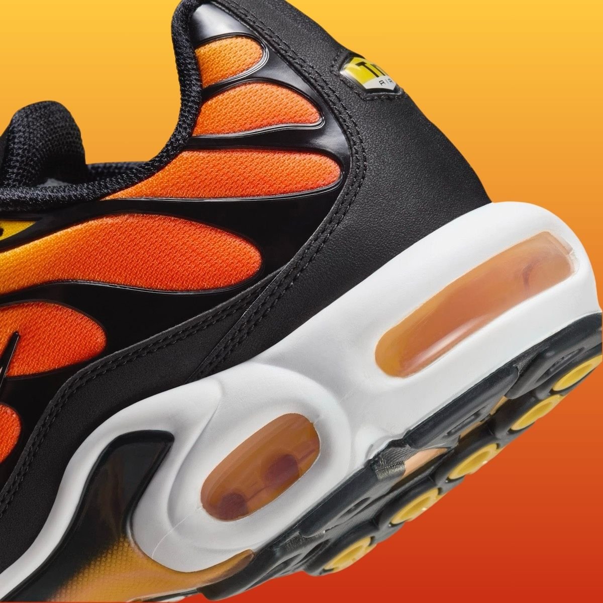 Nike Air Max Plus Sunset 2024 HF0552-001 | SneakerFiles