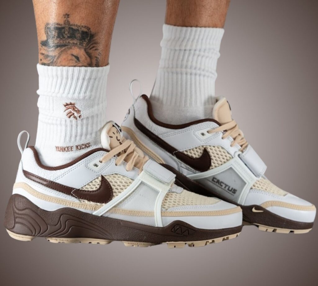 Nike Zoom Field Jaxx Light Chocolate HQ3073-100 On-Feet