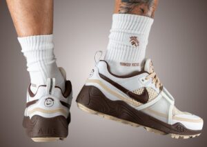 Travis Scott x Nike Zoom Field Jaxx “Light Chocolate” Releases Holiday 2024