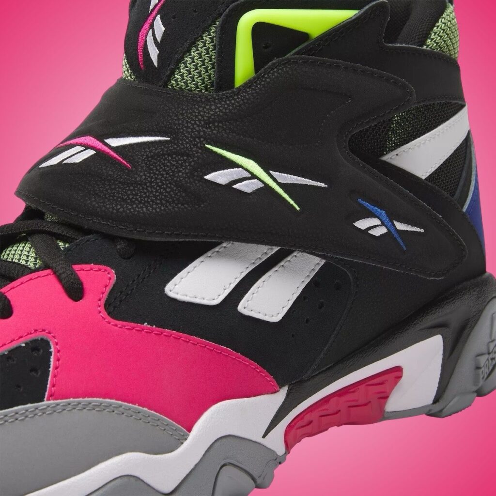 Reebok Preseason 94 Black Bold Pink 100202791