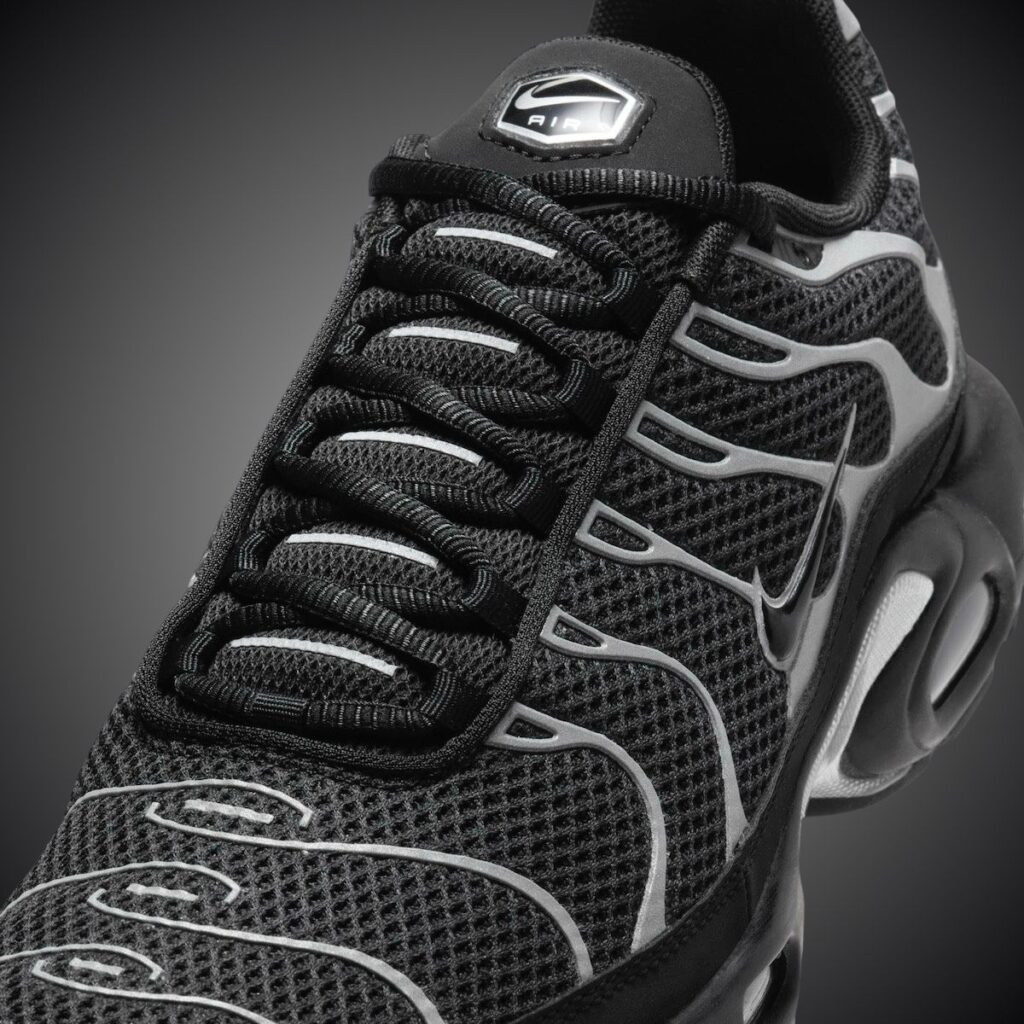 Nike Air Max Plus Black Reflective HQ3029 001 SneakerFiles