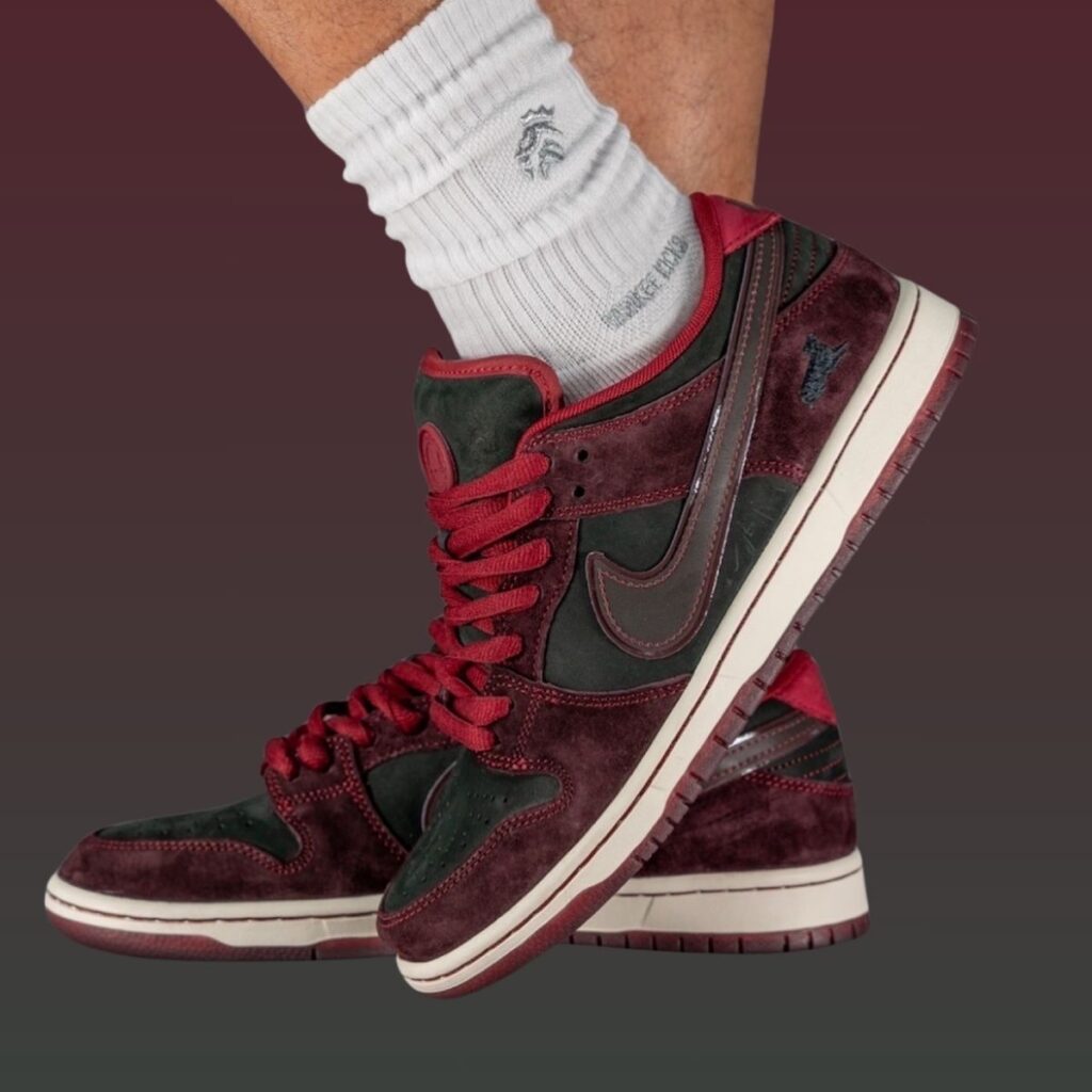 Riot Skateshop Nike SB Dunk Low FZ1289-200 On-Feet