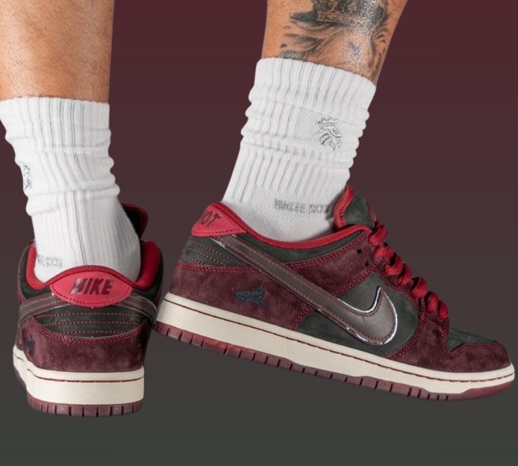 Riot Skateshop Nike SB Dunk Low FZ1289-200 On-Feet