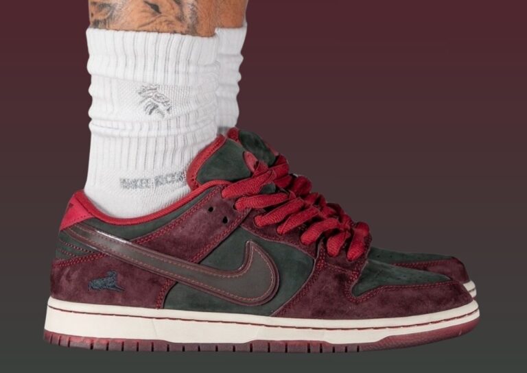 Riot Skateshop Nike SB Dunk Low FZ1289-200 On-Feet