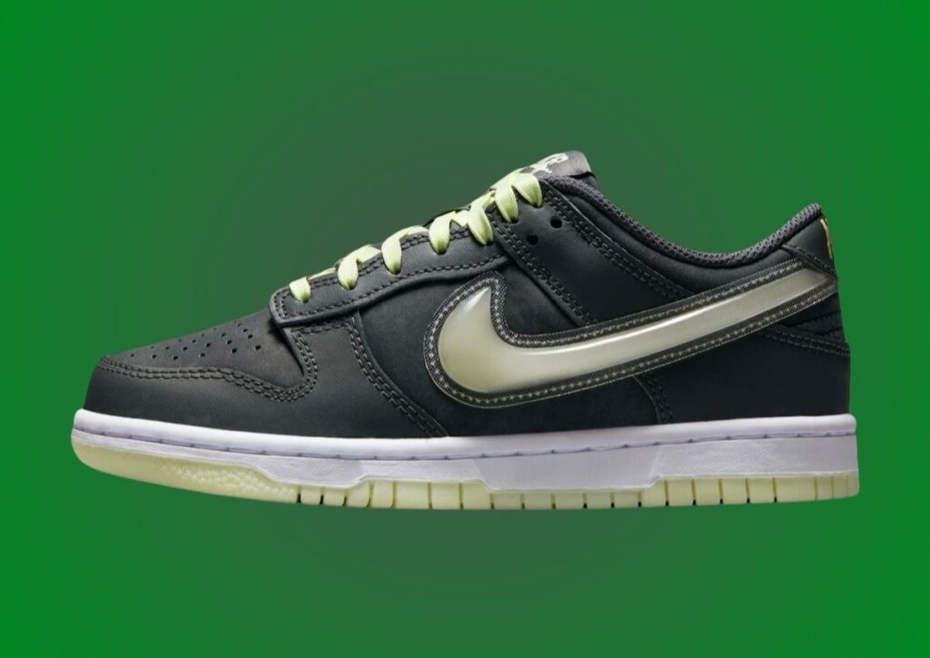 Nike Dunk Low GS Glow in the Dark HQ3569-068