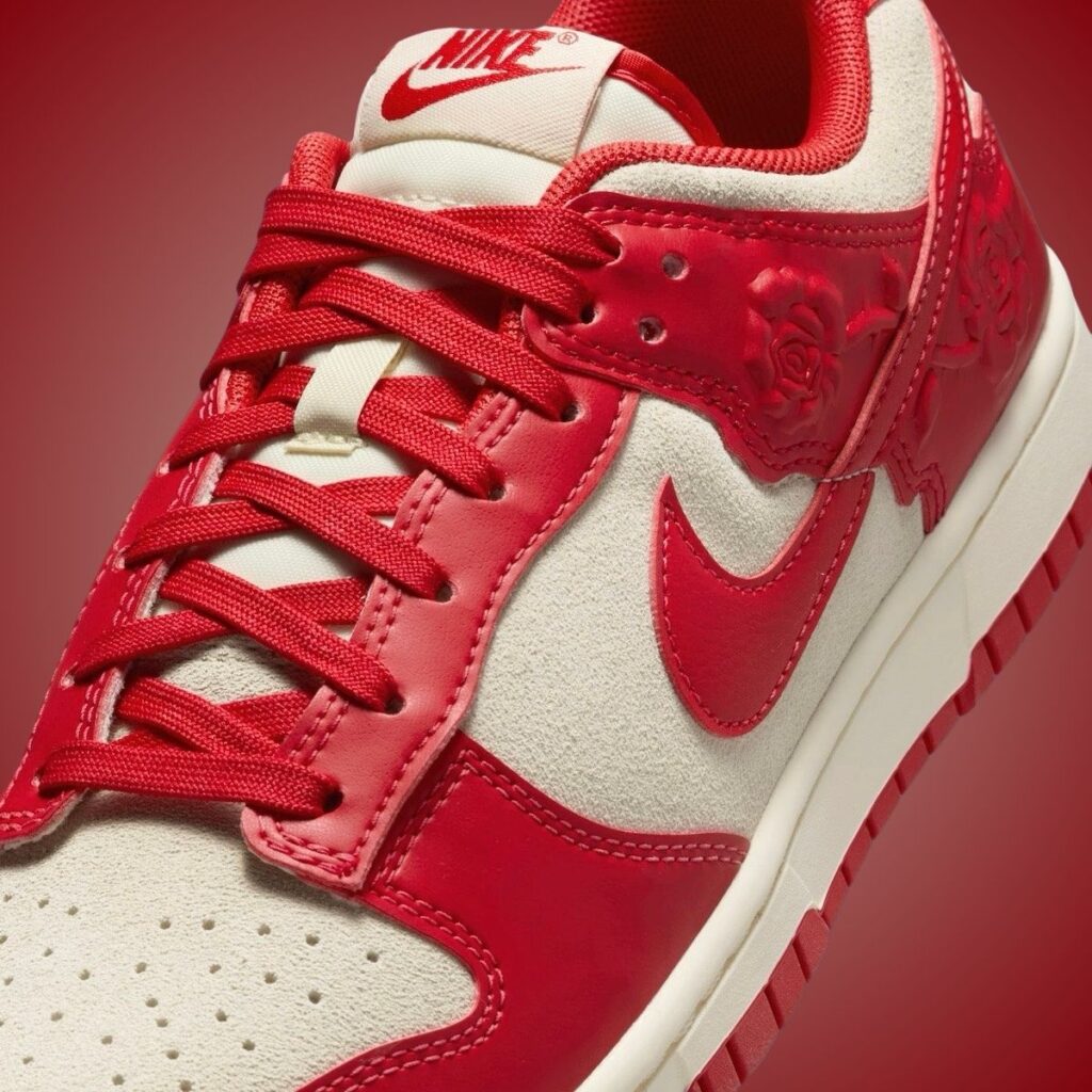 Nike Dunk Low Roses 2025