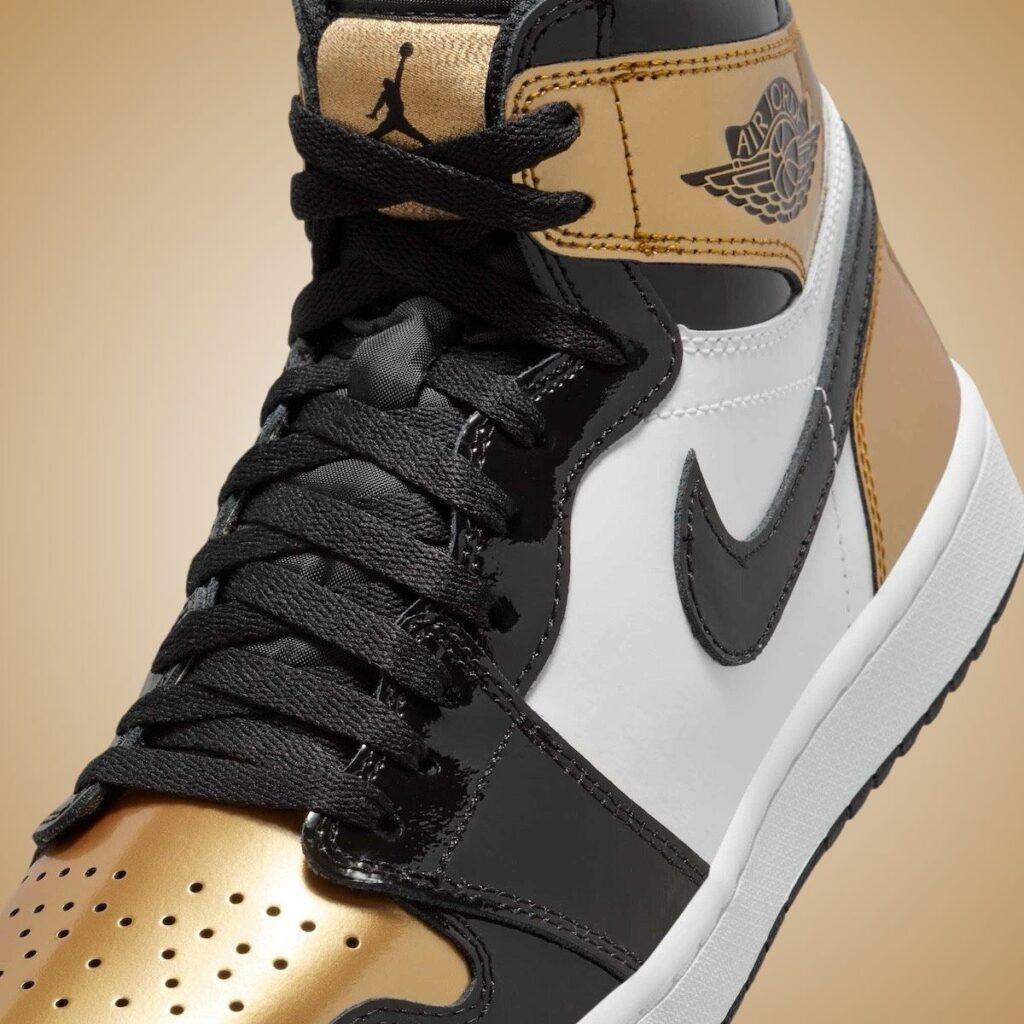 Gold toe aj1 on sale