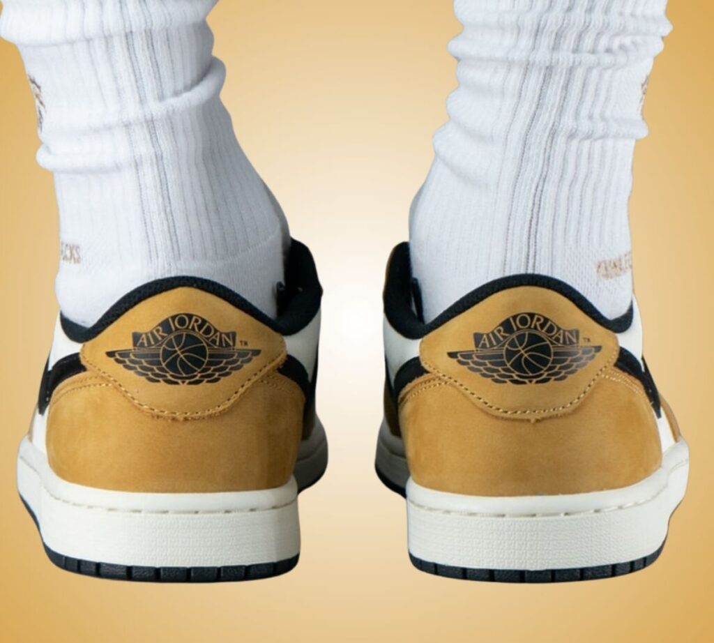 Air Jordan 1 Low OG Rookie of the Year On-Feet