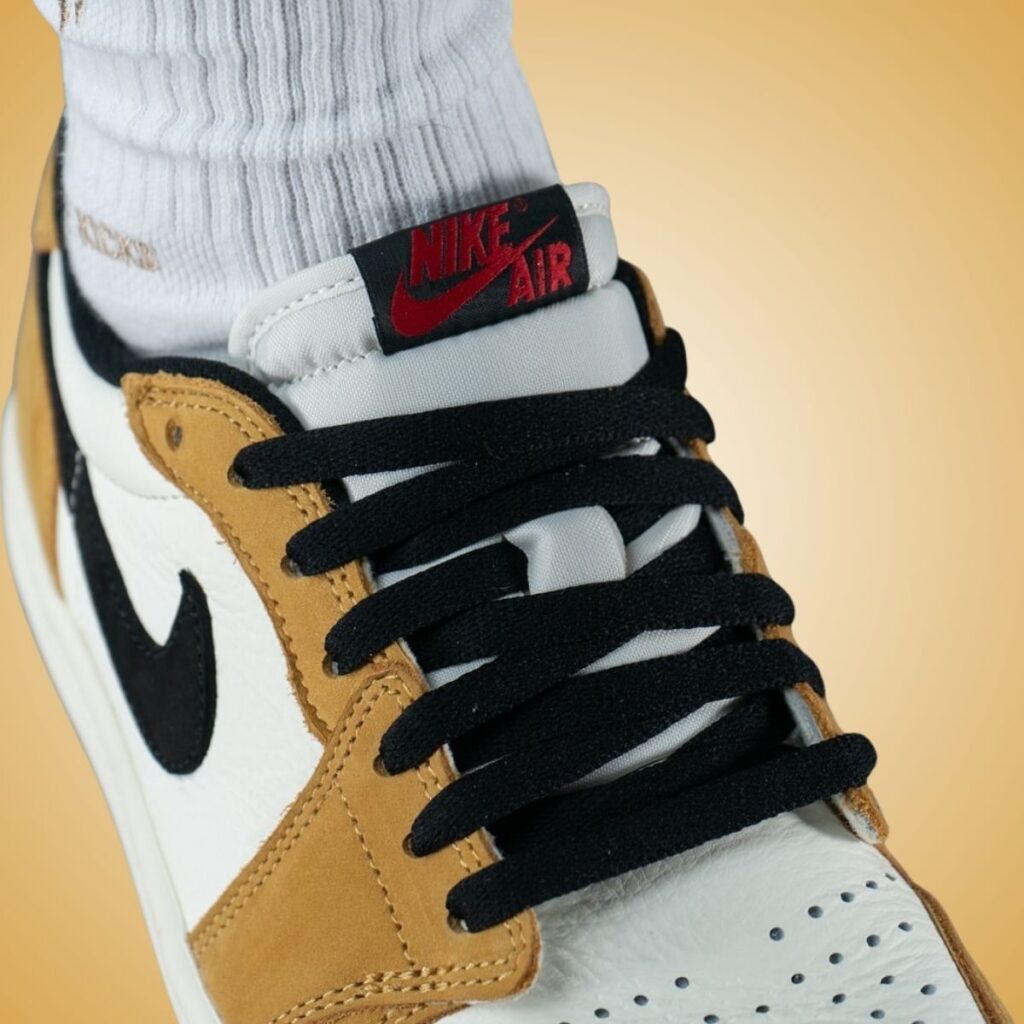 Air Jordan 1 Low OG Rookie of the Year On-Feet